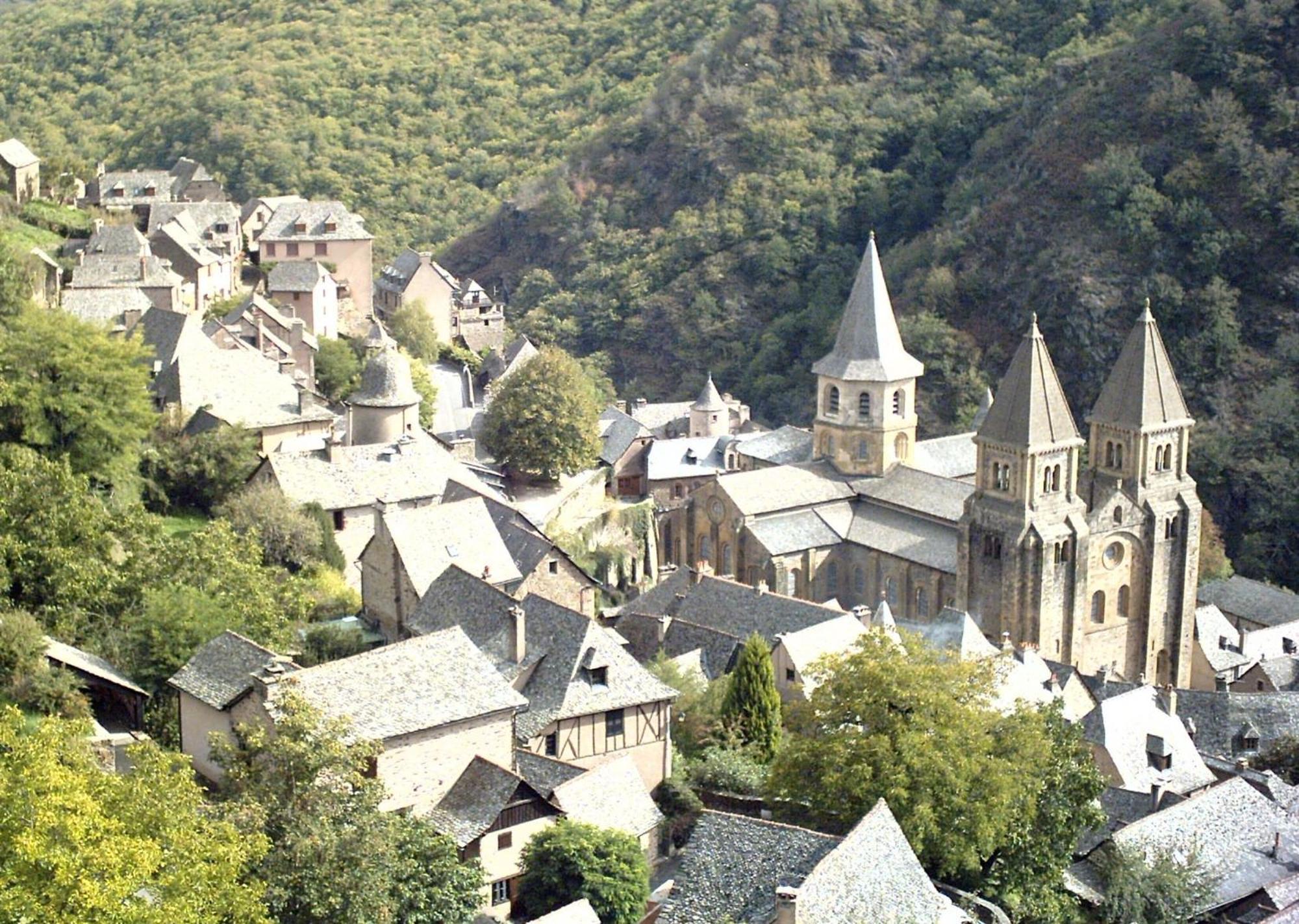 Hotel Et Residence Des Bains Vic-sur-Cère Dış mekan fotoğraf